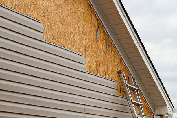 Professional Siding Installation technician working in Dresher, PA